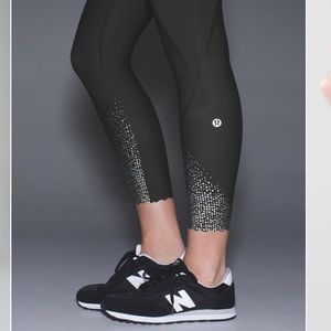 Lululemon Tight Stuff size 8 Gator Green